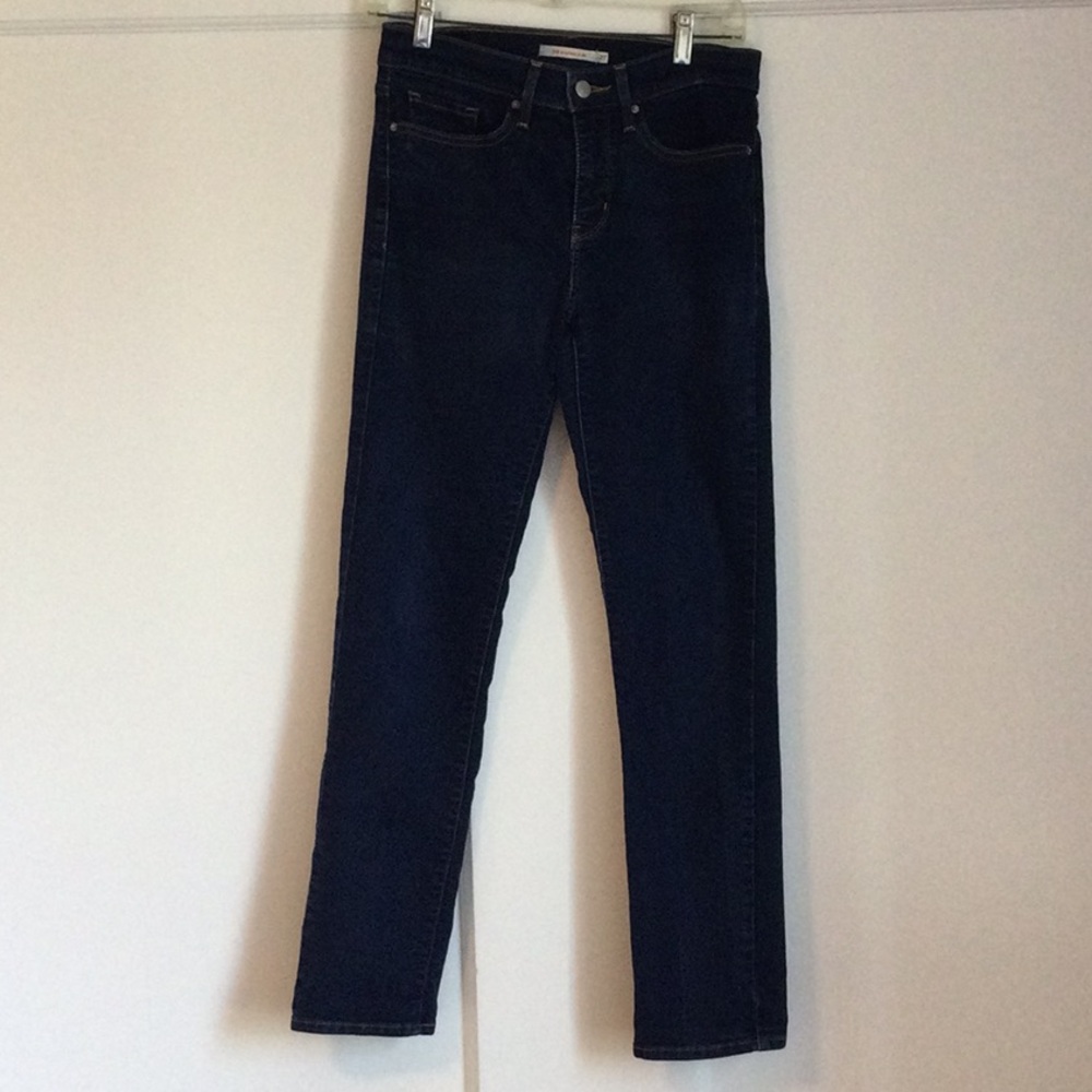 Levi 's Blue Jeans.  312.   Slim . Size 27